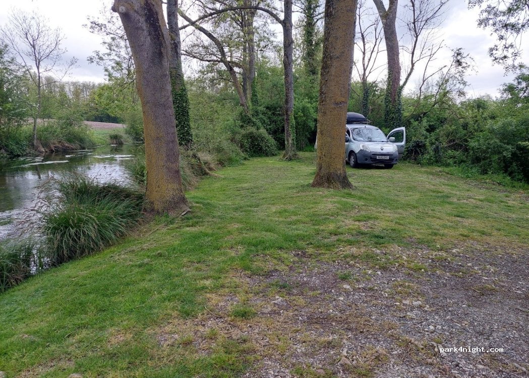 (28220) La Ferté-Villeneuil - D924 — foto 2