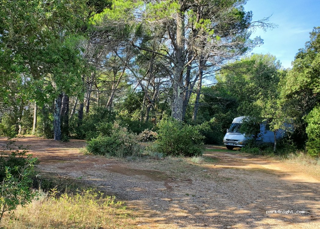 (83630) Baudinard-sur-Verdon - D9 — foto 2