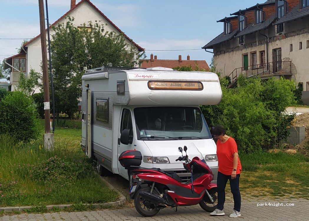 (3388) Poroszló - 31 Kossuth Lajos út — foto 2