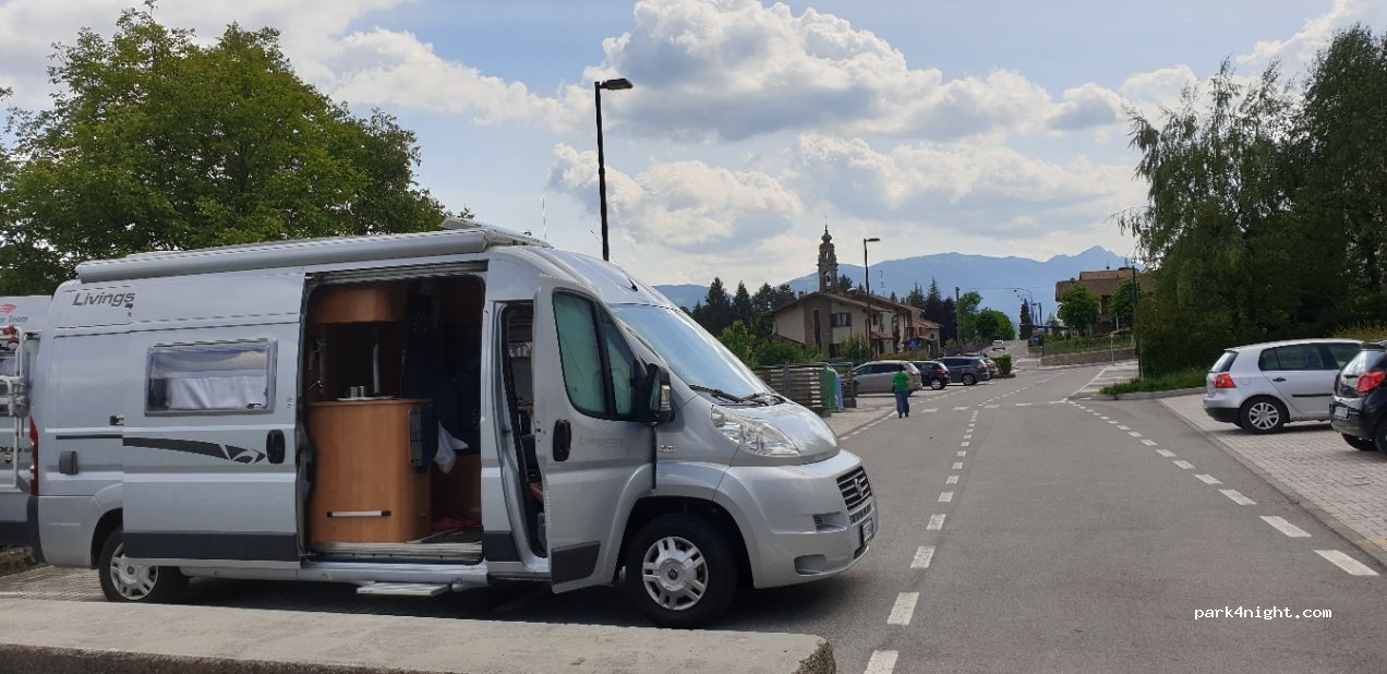 (24020) Castione della Presolana - 9 Via San Rocco — foto