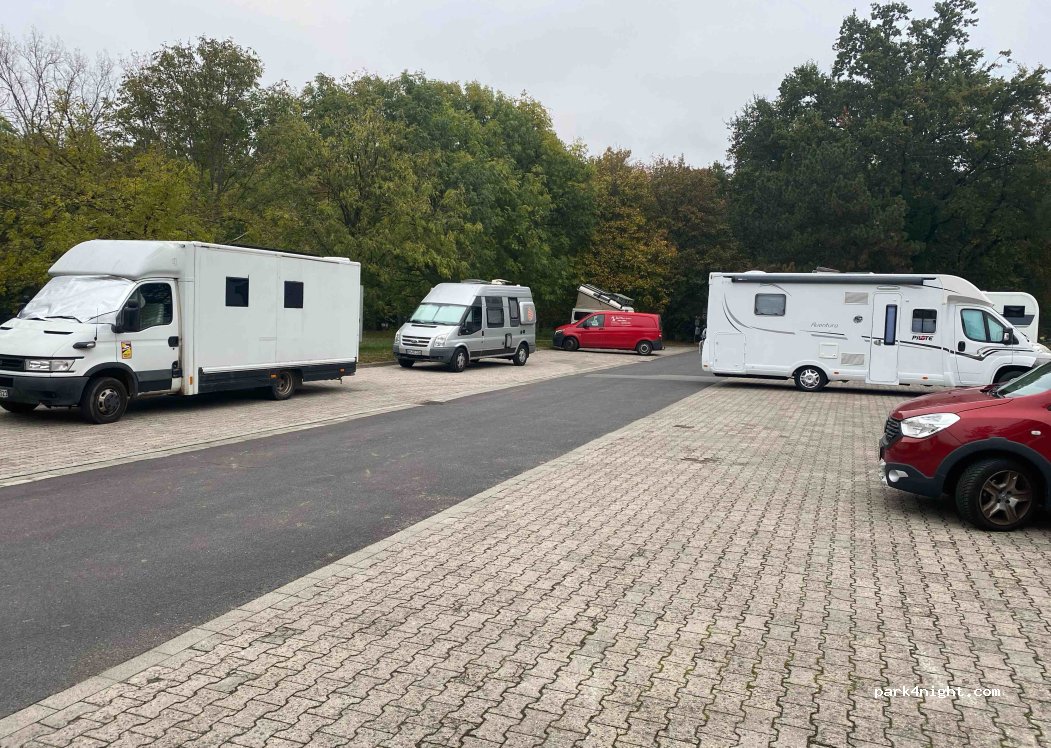 (63150) Heusenstamm - 5 Friedhofsweg — foto 3