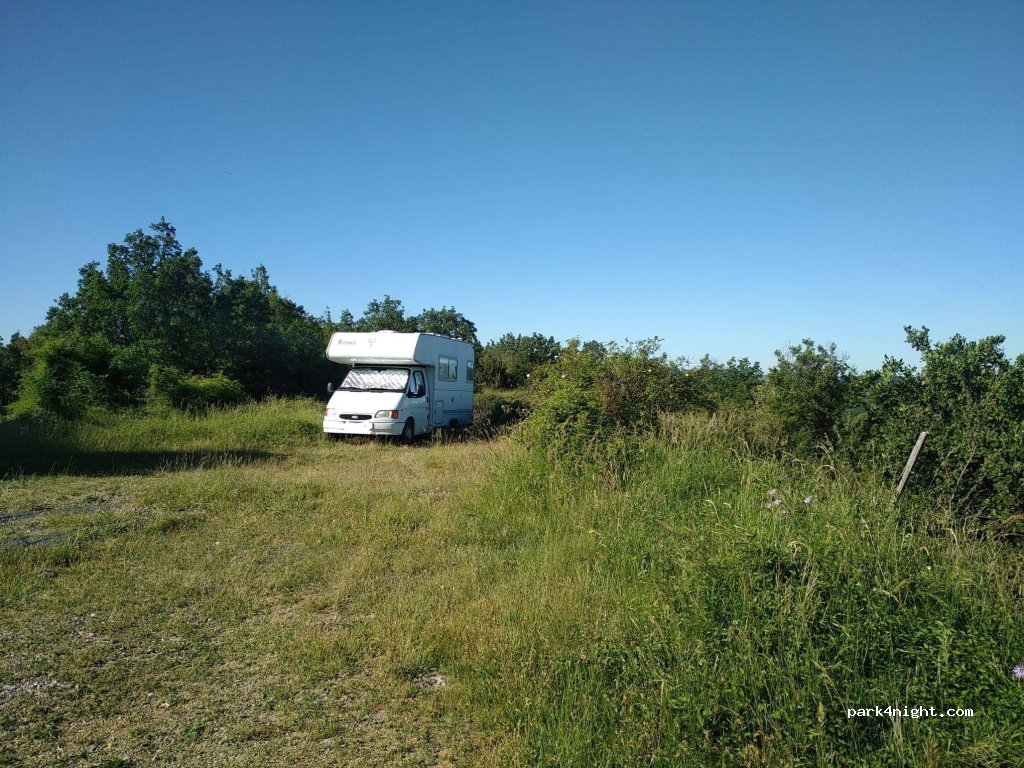 (30770) Alzon - D158 — foto