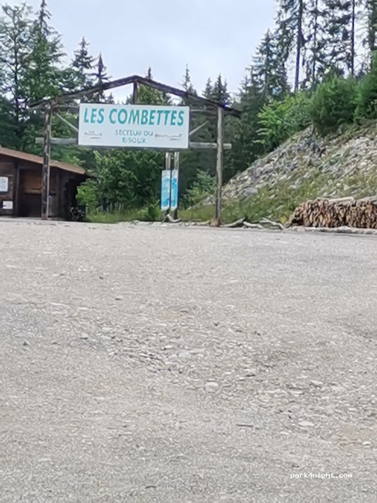 (39220) Bois-d'Amont - Pâturage sur le Village — foto 3