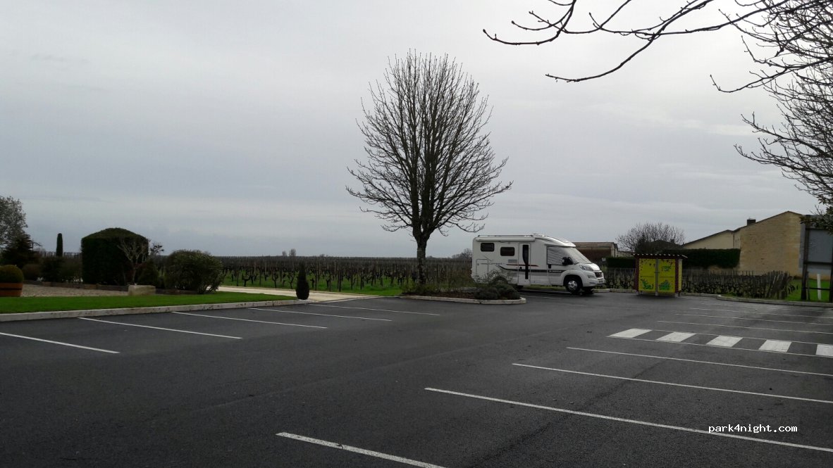 (33570) Montagne, Gironde - D244 — foto