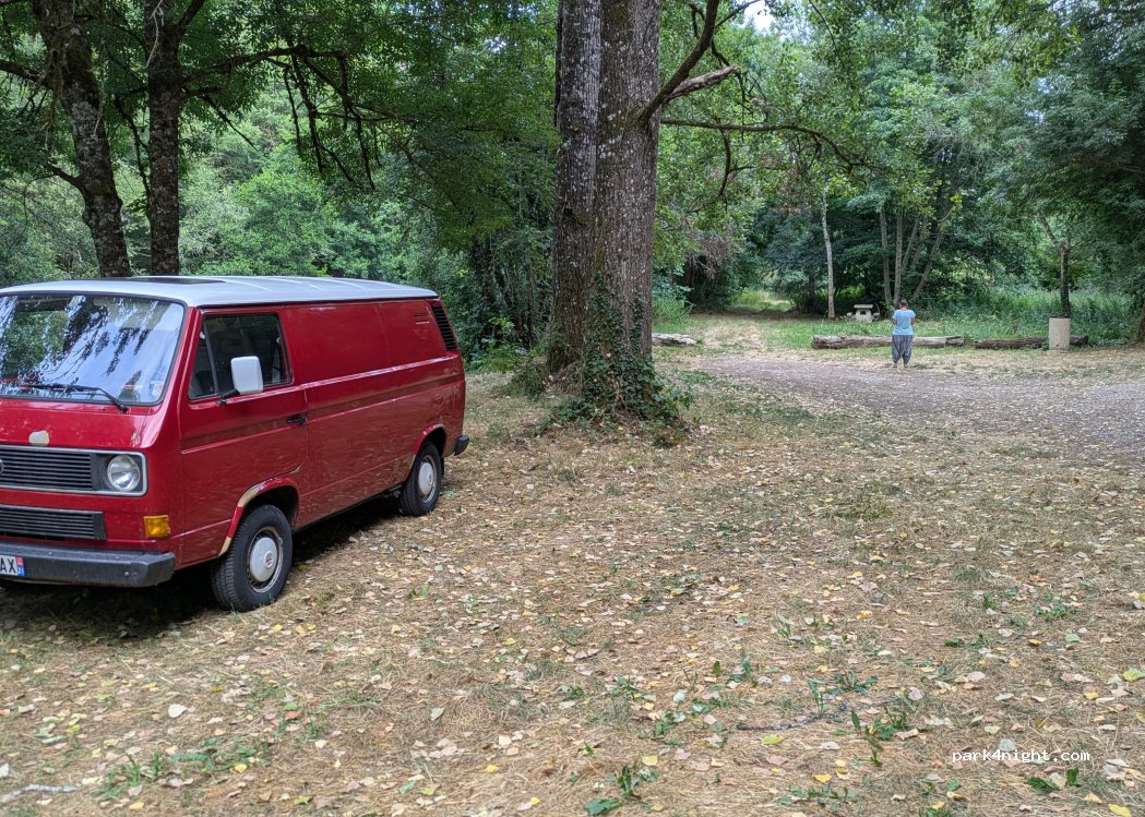 (86400) Saint-Saviol - Roche — foto 5