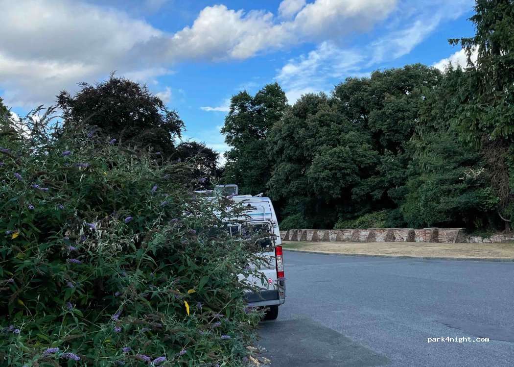 (BR4 9HJ)  - 3 Layhams Road — foto 4