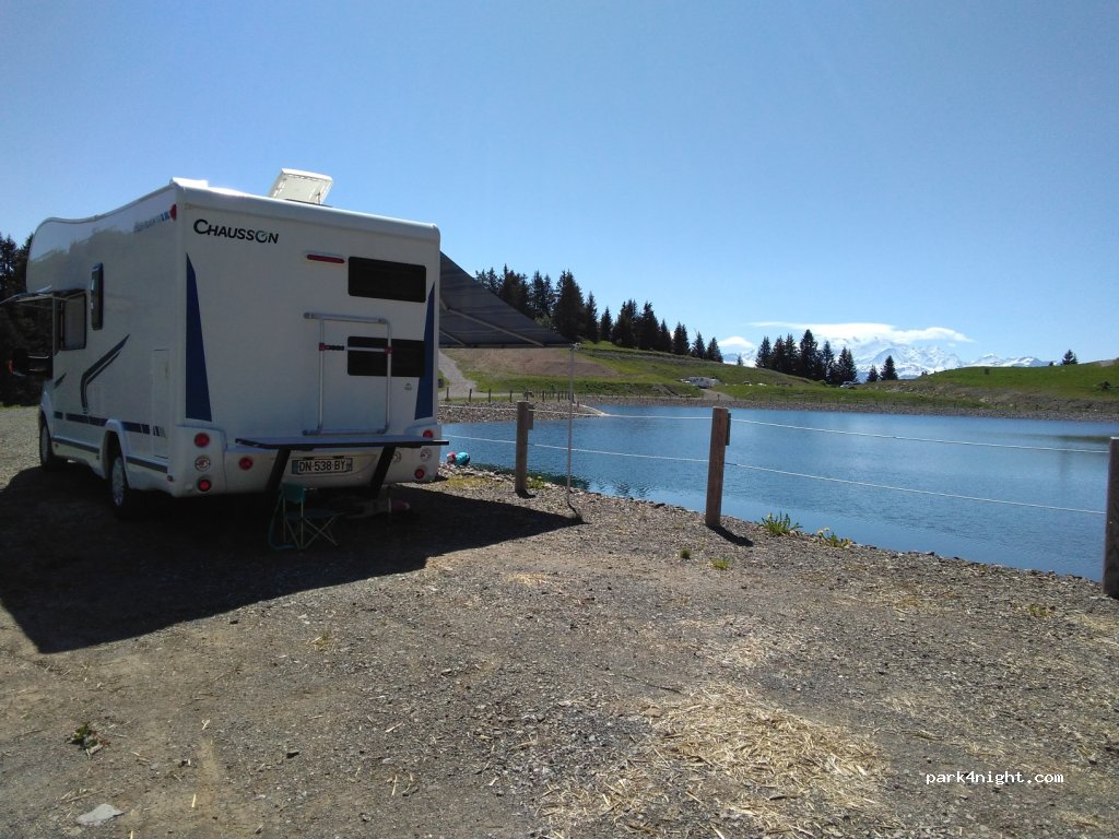 (74440) Taninges - D308 — foto