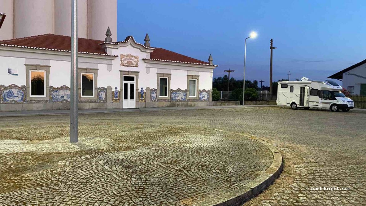 (7460) Fronteira - Rua da Estação — foto 2