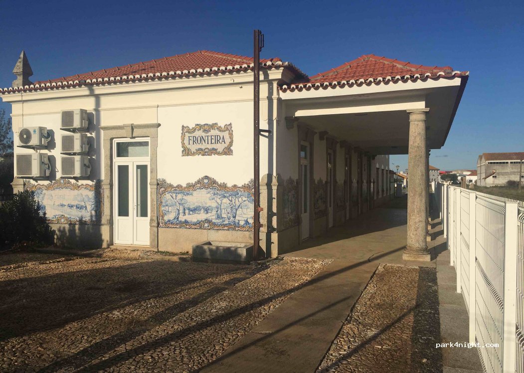 (7460) Fronteira - Rua da Estação — foto 4