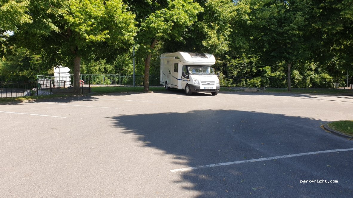 (60800) Crépy-en-Valois - 1 Cours du Jeu de Paume — foto 2