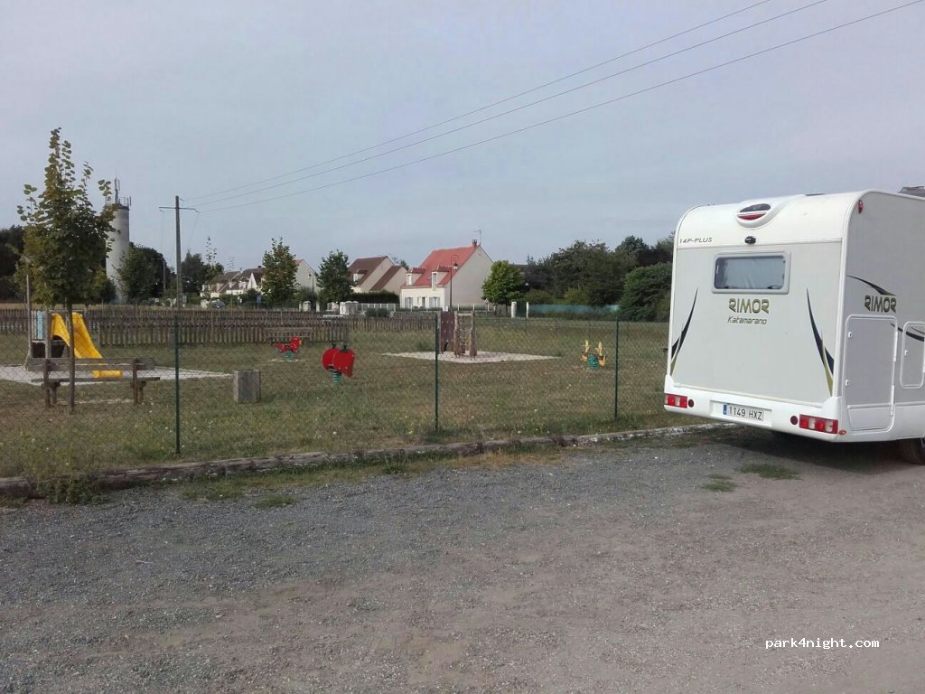 (60520) Pontarmé - 16 Rue Raymond Morlière — foto 2