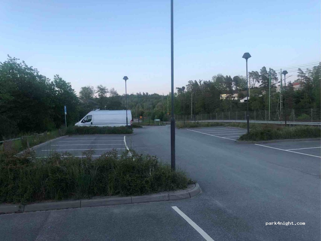 (441 63) Alingsås - 105 Norsesundsvägen — foto 3