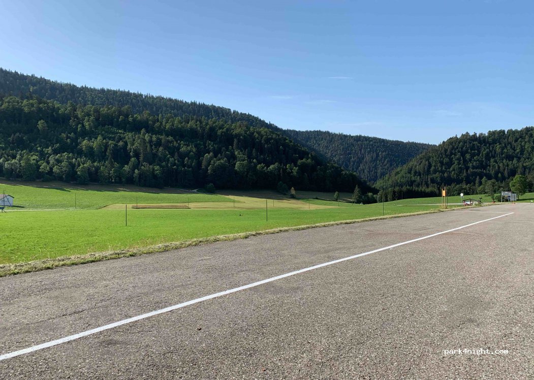 (2058) Le Pâquier - 2 Les Bugnenets — foto 3