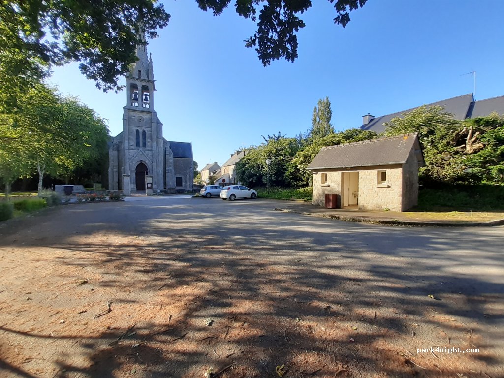 (22400) Lamballe-Armor - Place Ludovic Rault — foto