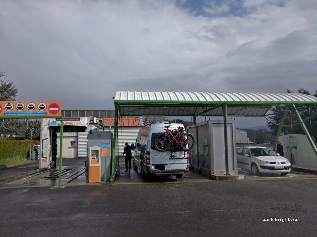 (63120) Courpière - 5 Avenue Sauron Delavet — foto