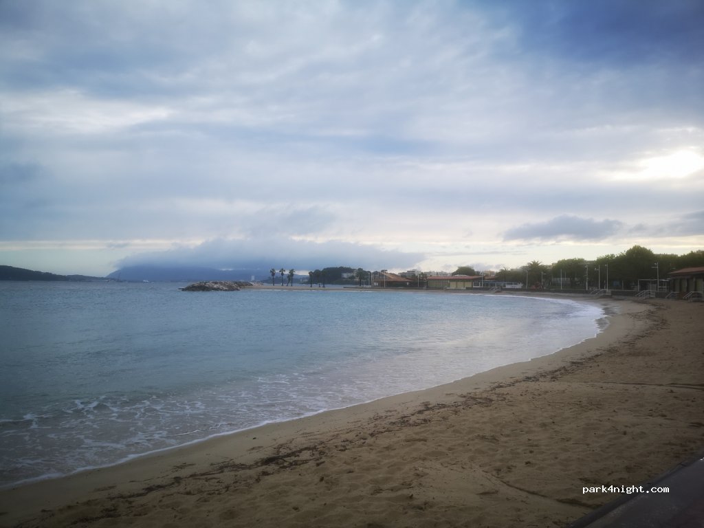 (83000) Toulon - 827 Littoral Frédéric Mistral — foto 3