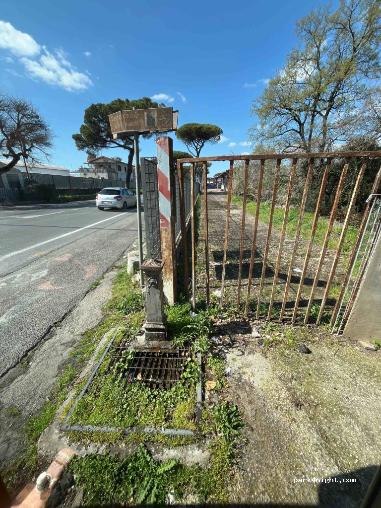 (04012) Cisterna di Latina - 60 Strada Statale 7 — foto