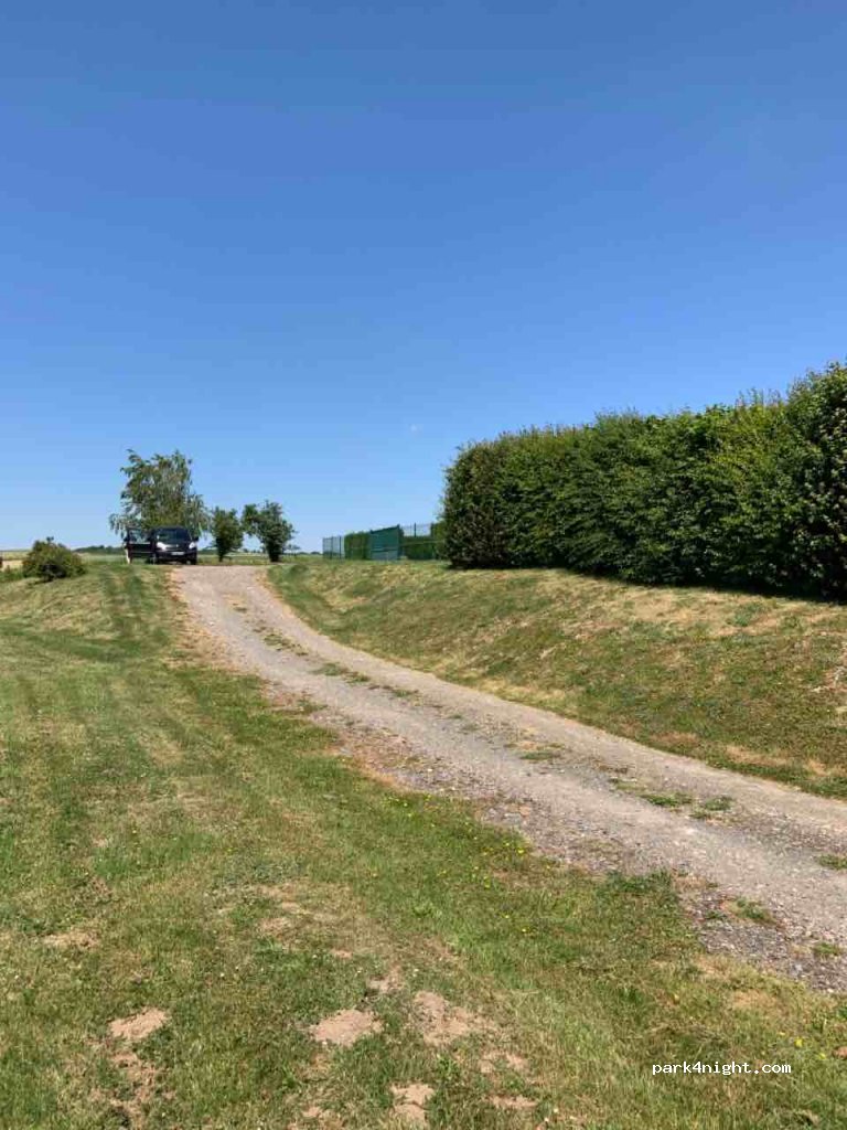 (60120) Breteuil - Unnamed Road — foto 2