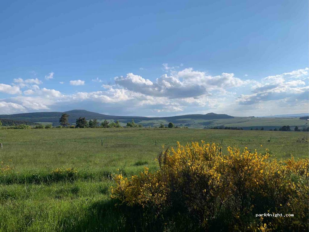 (43430) Chaudeyrolles - Unnamed Road — foto