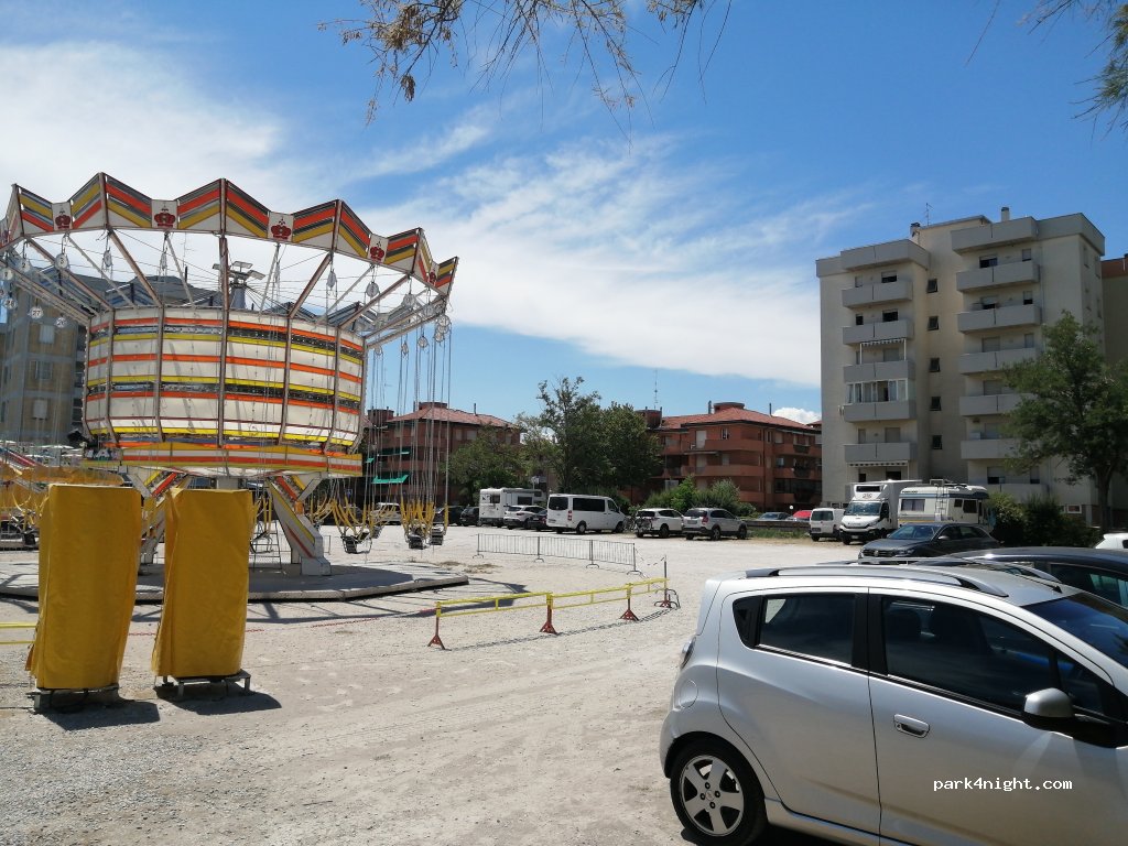 (48122) Lido Adriano - 6 Viale Metastasio — foto