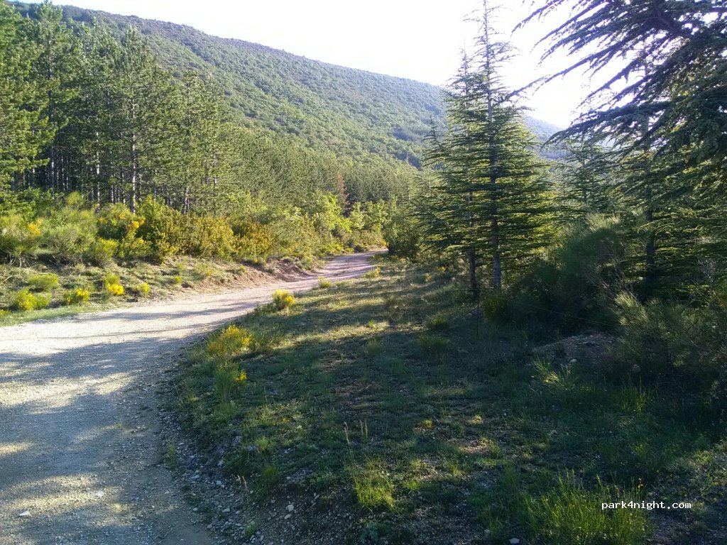 (05300) Barret-sur-Méouge - Unnamed Road — foto