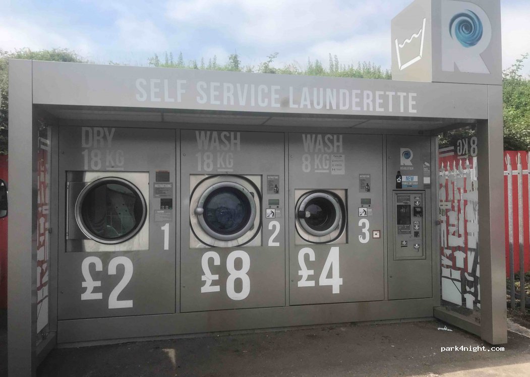 (GL10 2PB) Stonehouse - 2 Gloucester Road — foto