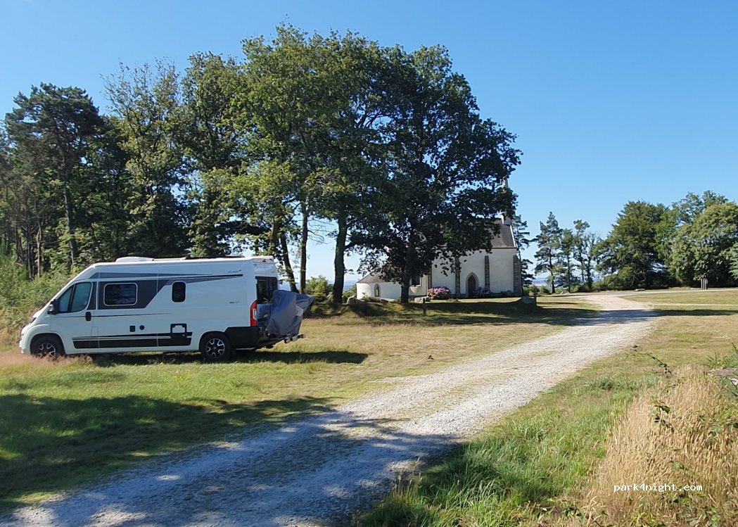 (22460) Le Quillio - Unnamed Road — foto 3