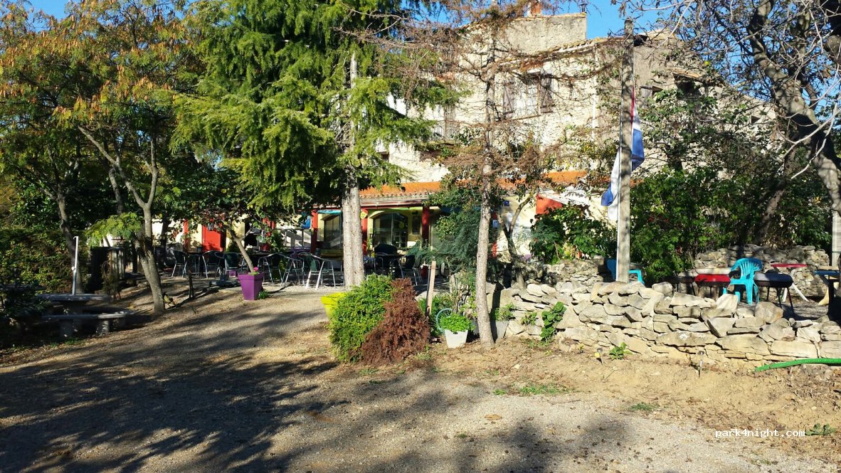Le Camping Domaine Le Vernis — foto