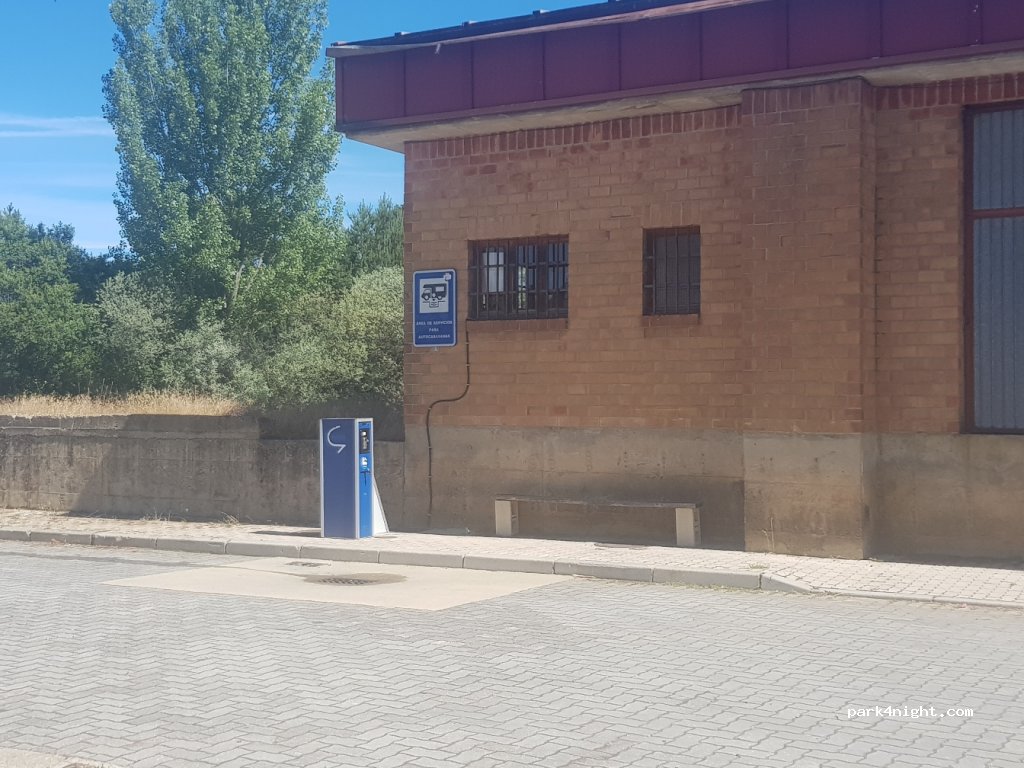 (42158) Duruelo de la Sierra - 3 Avenida del Duero — foto