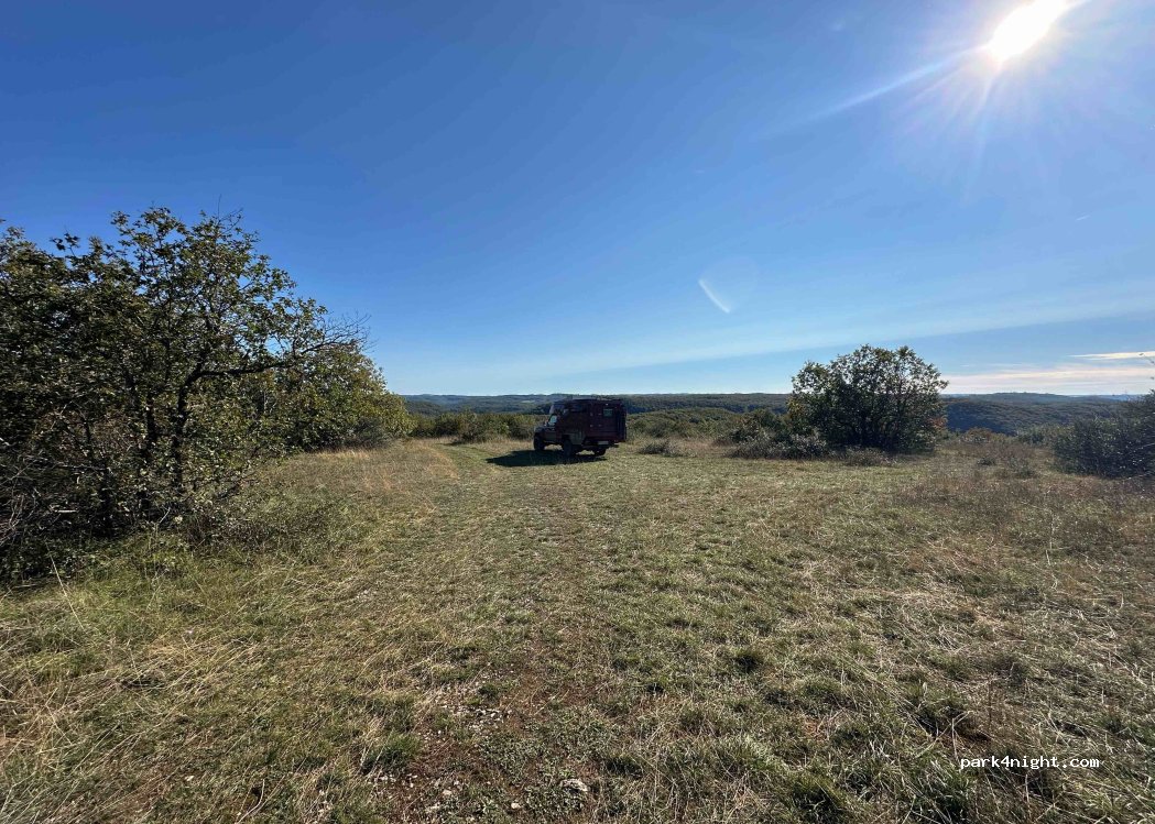 (24570) Condat-sur-Vézère - Unnamed Road — foto 4