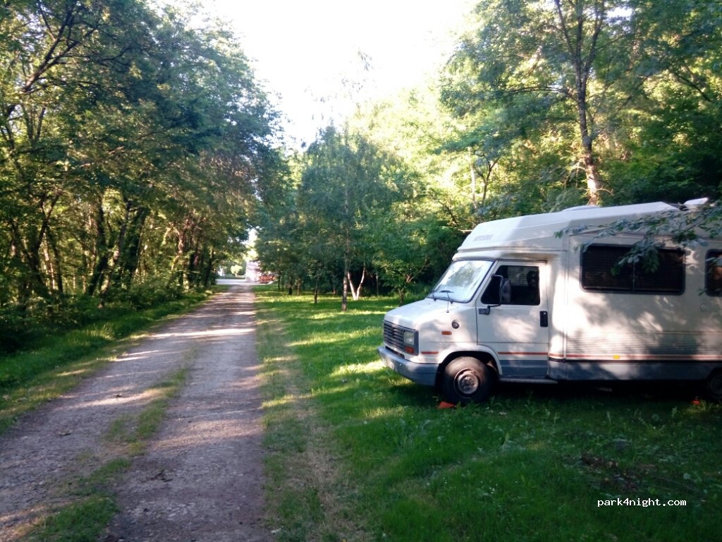 (17350) Fenioux - 2 Chantuzac — foto