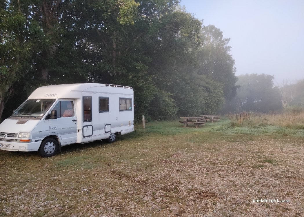 (61150) La Courbe - La Ferme du Château — foto 2