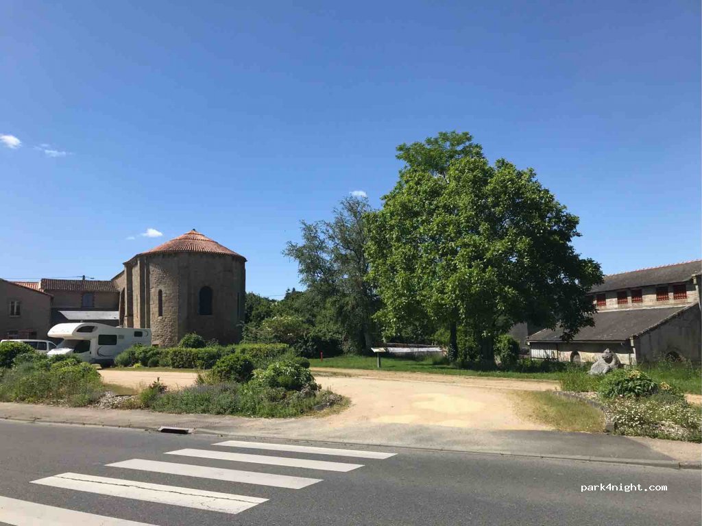 (79300) Bressuire - 10 Boulevard de Nantes — foto 2