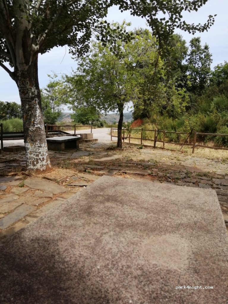 (10340) Castañar de Ibor - EX-118 — foto