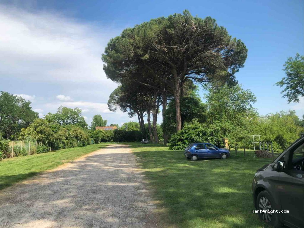 (33220) Port-Sainte-Foy-et-Ponchapt - 9 Rue des Pêcheurs — foto