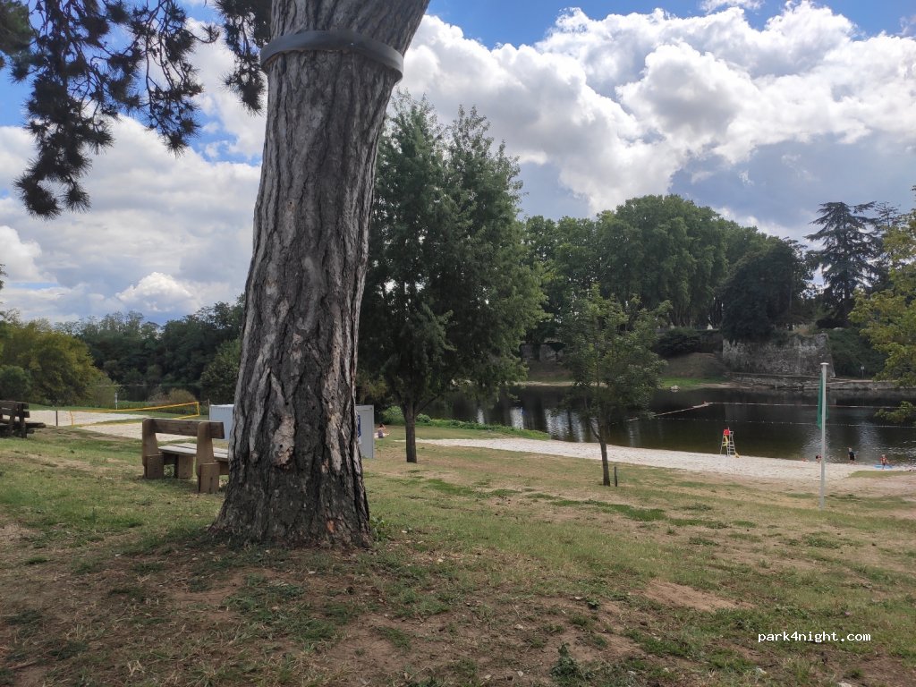 (33220) Port-Sainte-Foy-et-Ponchapt - 9 Rue des Pêcheurs — foto 2