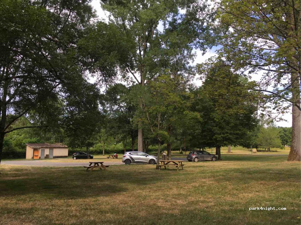 (24500) Eymet - Route du Stade — foto 2