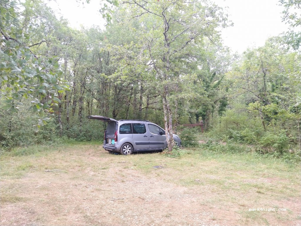 (46090) Aujols - Unnamed Road — foto 2