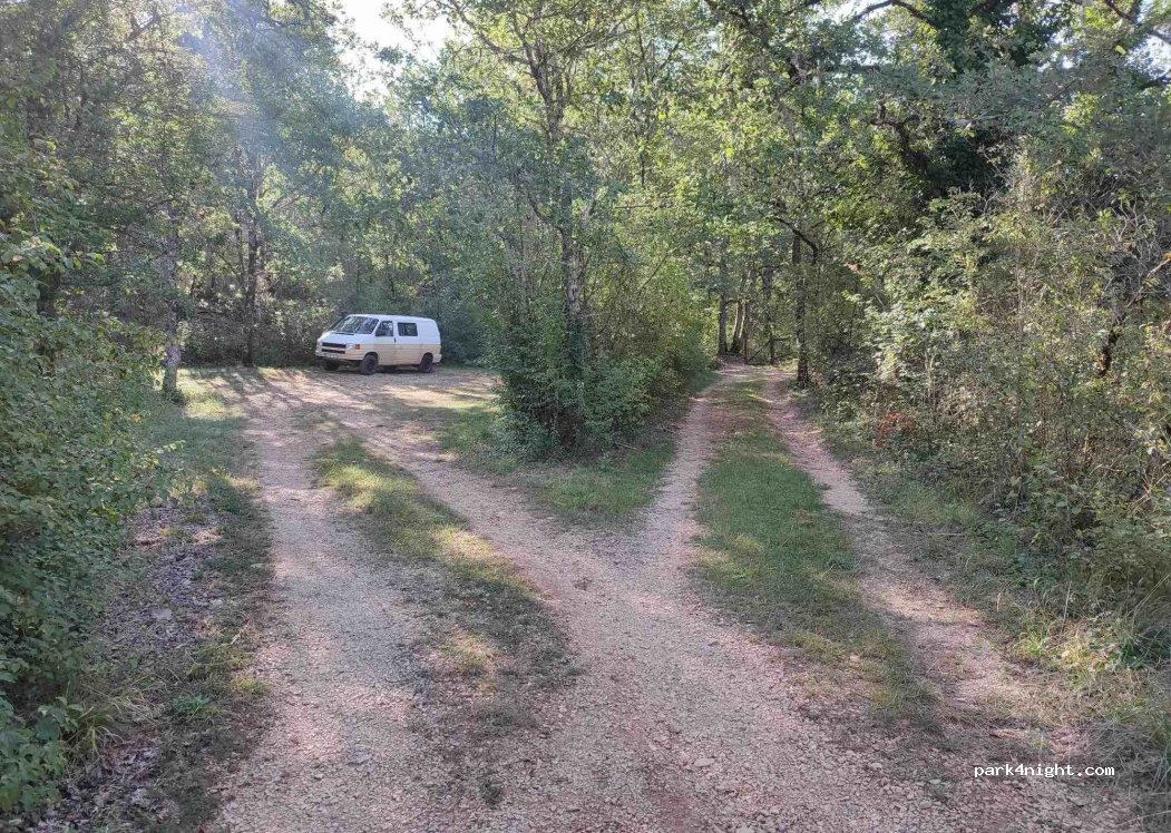 (46090) Aujols - Unnamed Road — foto 3