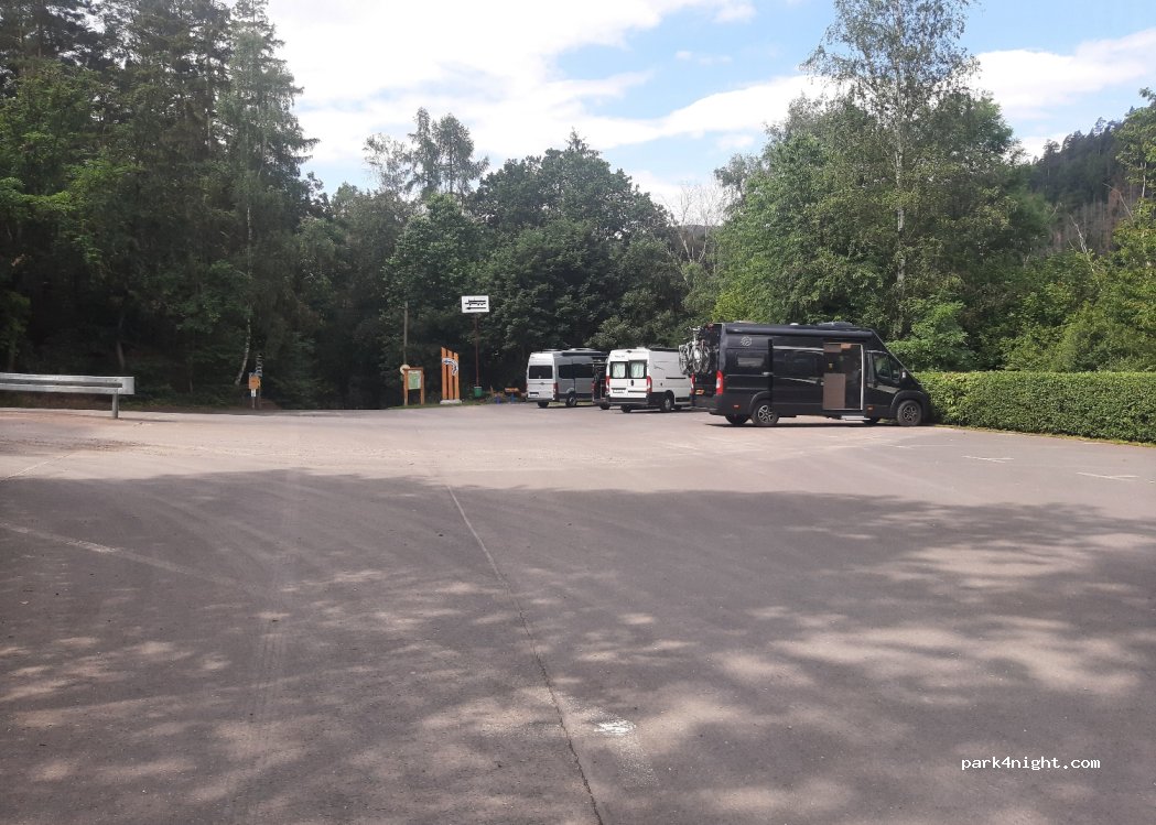 Wanderparkplatz an der Staumauer Hohenwarte — foto 3