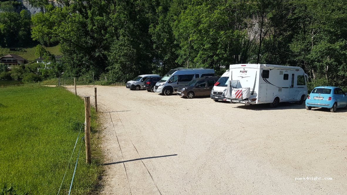 (2882) Saint-Ursanne - Route du Clos du Doubs — foto