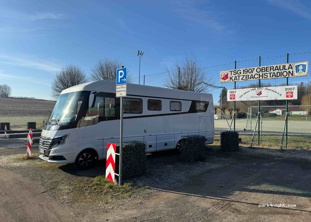 Wohnmobilstellplatz an der Tennishalle in Oberaula — foto 4