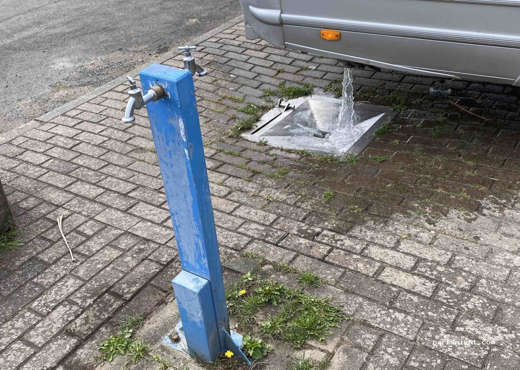 Wohnmobilstellplatz an der Tennishalle in Oberaula — foto 5