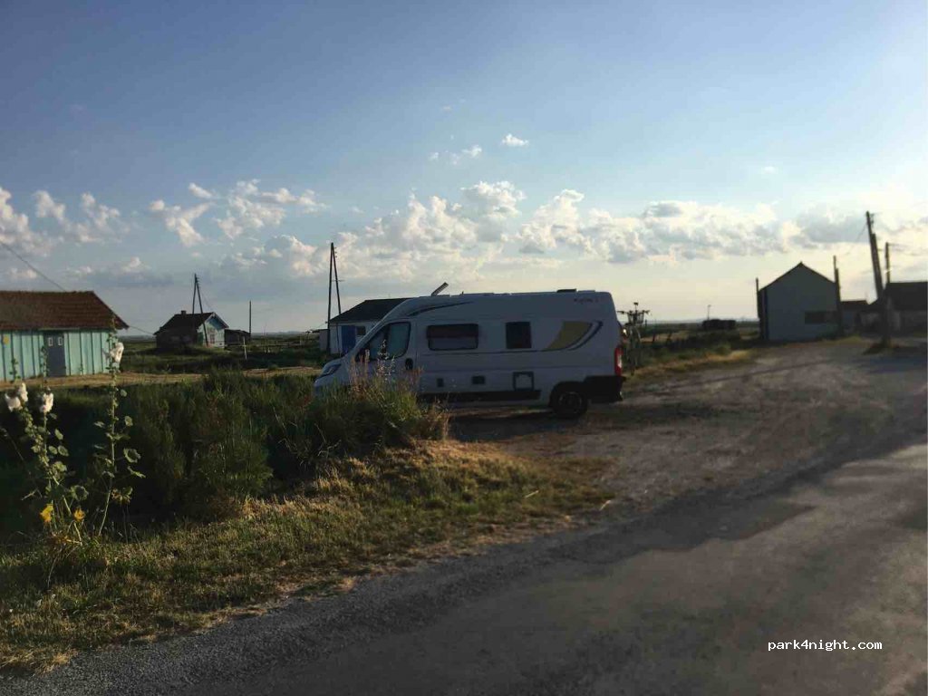 (17530) Arvert - Unnamed Road — foto