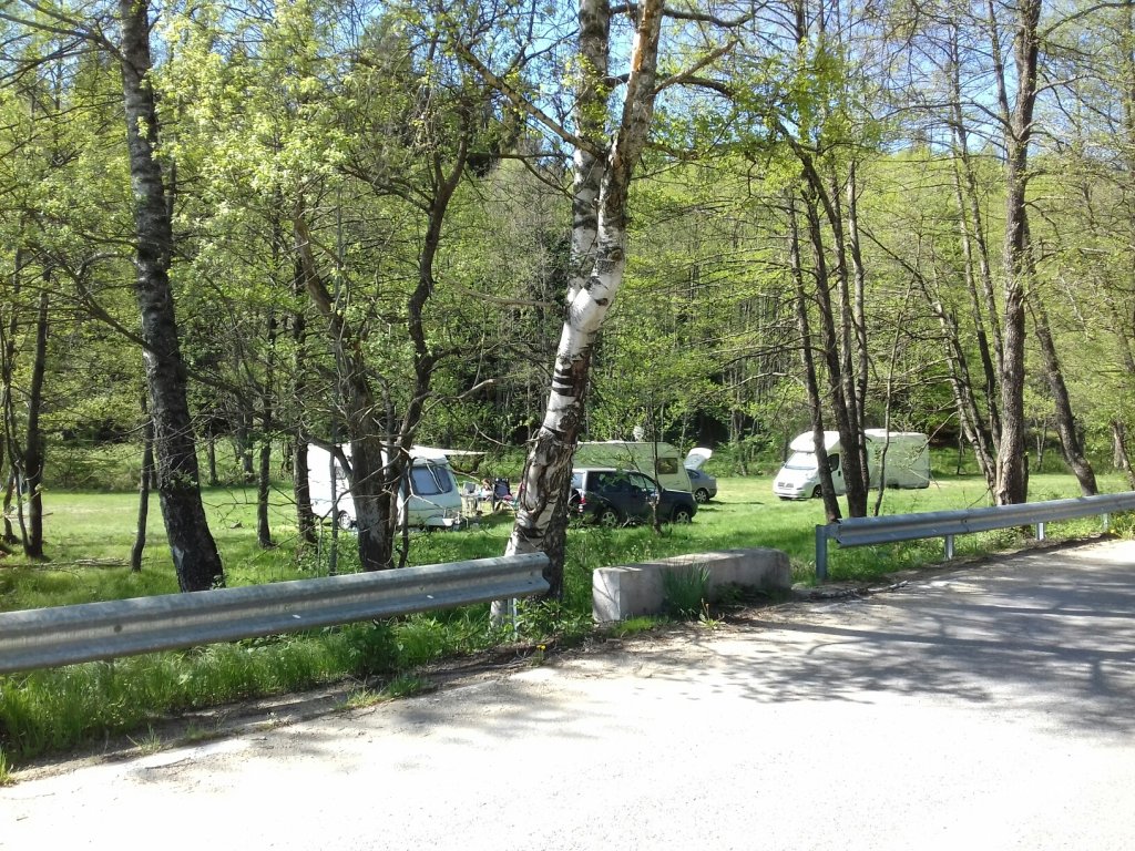 () Gărâna - DJ582 — foto 2