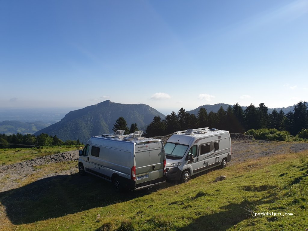 (65150) Nistos - Unnamed Road — foto