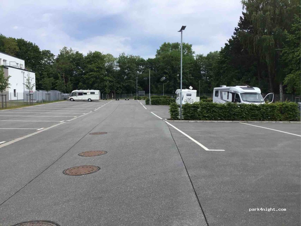 Wohnmobilstellplatz Priwall — foto