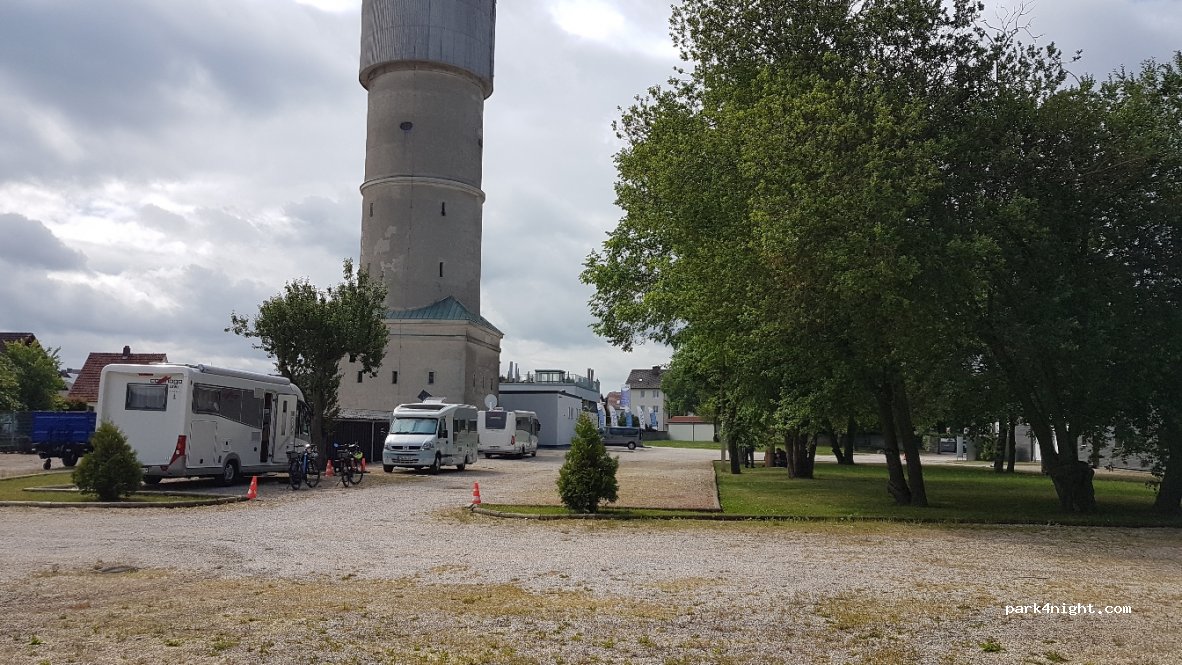 Reisemobilstellplatz im E-Park — foto