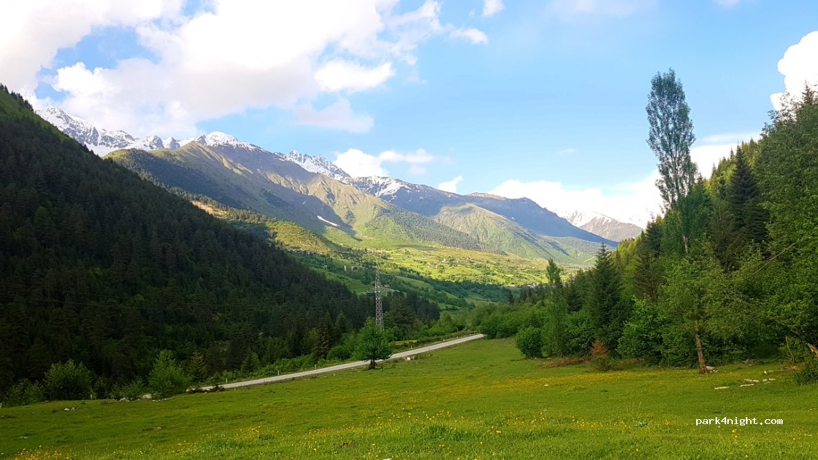 ()  - Zugdidi Jvari Mestia Lasdili — foto