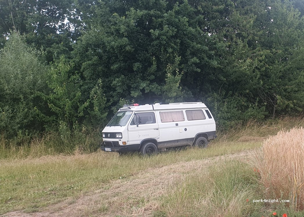 (51270) Fèrebrianges - Unnamed Road — foto 3